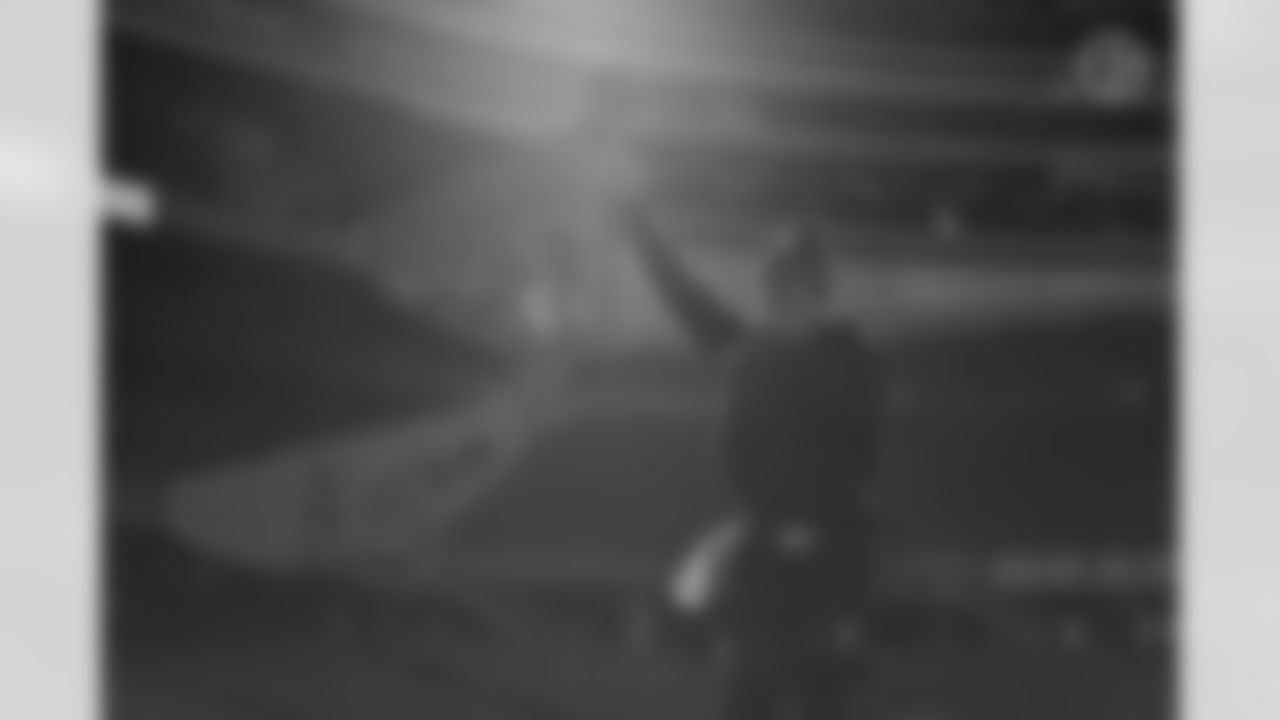 Pittsburgh Steelers quarterback Will Howard (18) during a regular season game between the Pittsburgh Steelers and the Chicago Bears, Sunday, Nov. 23, 2025 in Chicago, IL. (Karl Roser / Pittsburgh Steelers)