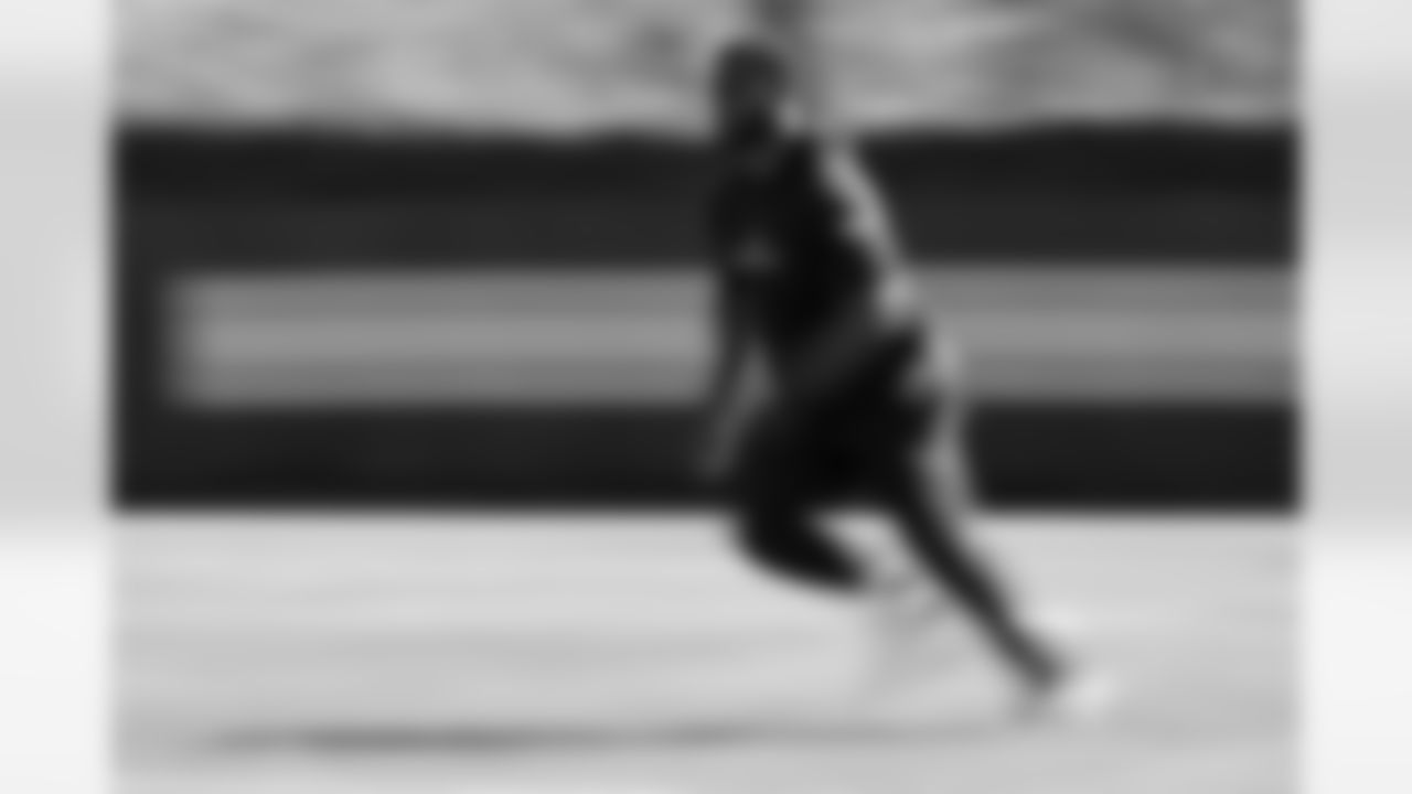 Pittsburgh Steelers running back Aaron Shampklin (33) during Phase One of the voluntary offseason workout program on Wednesday, April 23, 2025 in Pittsburgh, PA. (Alysa Rubin / Pittsburgh Steelers)