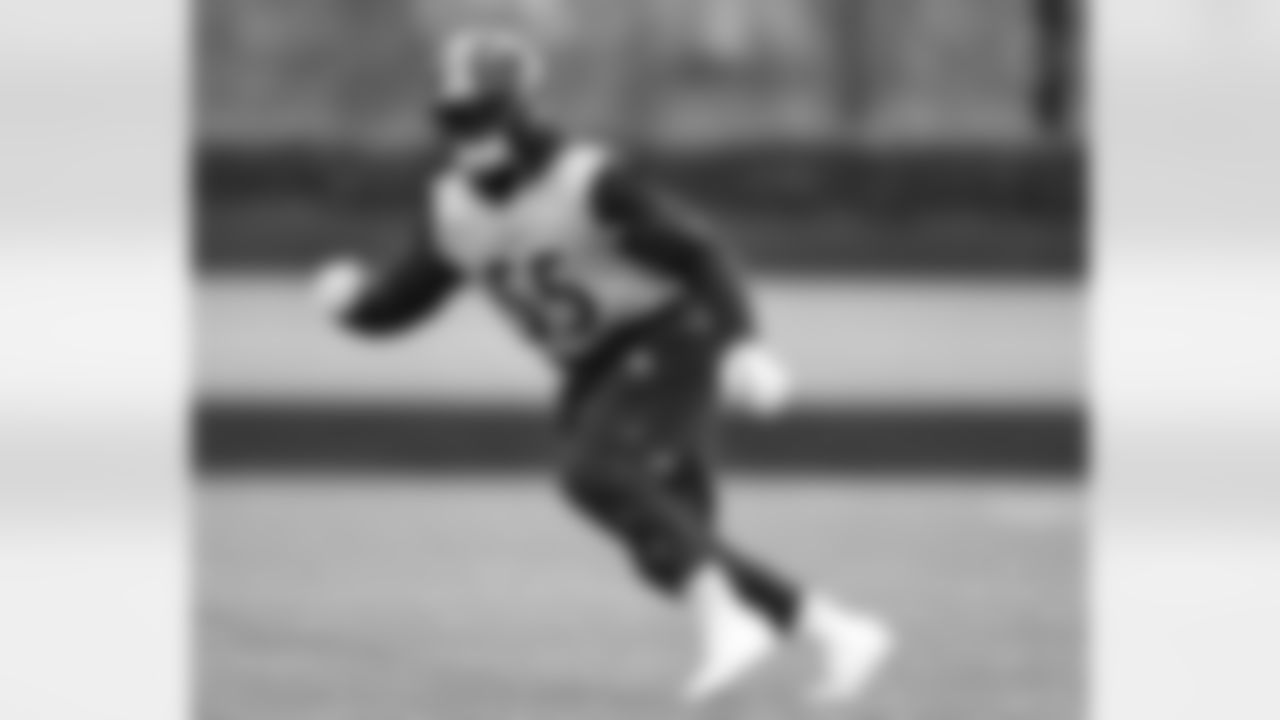 Pittsburgh Steelers linebacker Cole Holcomb (55) during practice at the UPMC Rooney Sports Complex preparing for a Week 13 matchup against the Buffalo Bills, Friday, Nov. 28, 2025 in Pittsburgh, PA. (Karl Roser / Pittsburgh Steelers)