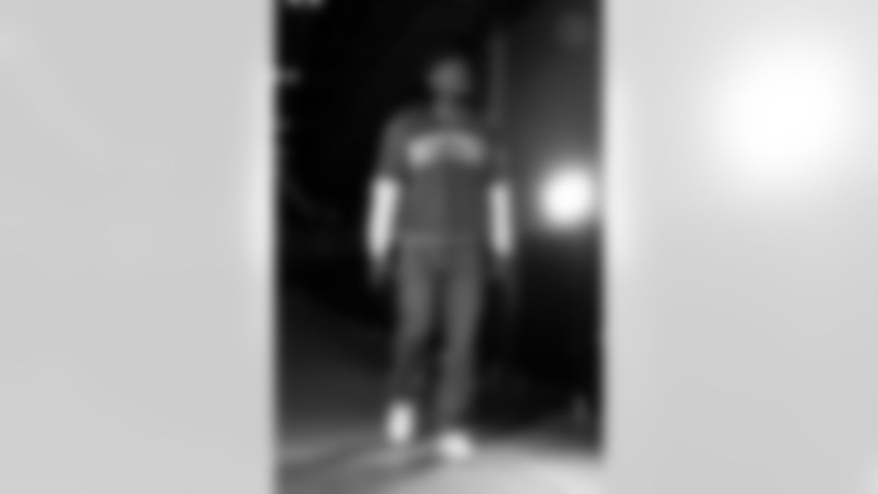 Pittsburgh Steelers running back Kaleb Johnson (20) during a regular season game between the Pittsburgh Steelers and the Miami Dolphins, Monday, Dec. 15, 2025 in Pittsburgh, PA. (Alysa Rubin / Pittsburgh Steelers)