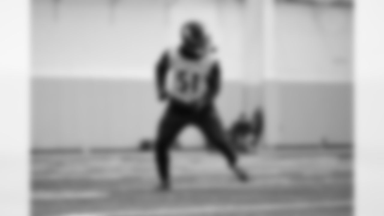 Pittsburgh Steelers linebacker Nick Herbig (51) during practice at the UPMC Rooney Sports Complex preparing for a Week 15 matchup against the Miami Dolphins, Friday, Dec. 12, 2025 in Pittsburgh, PA. (Alysa Rubin / Pittsburgh Steelers)