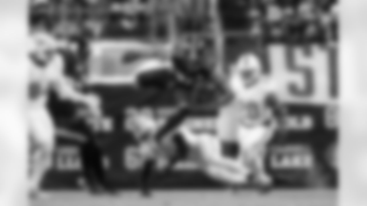 Pittsburgh Steelers running back Jaylen Warren (30) during a regular season game between the Pittsburgh Steelers and the Miami Dolphins, Monday, Dec. 15, 2025 in Pittsburgh, PA. The Steelers defeated the Dolphins 28-15. (Karl Roser / Pittsburgh Steelers)