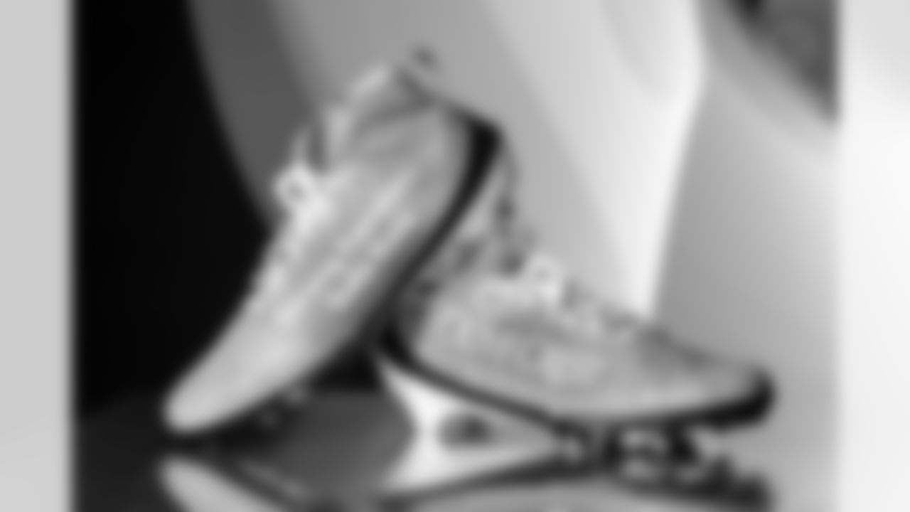 Pittsburgh Steelers linebacker Carson Bruener (44) will showcase his custom cleats supporting Olive Crest during Week 13. (Alysa Rubin / Pittsburgh Steelers)