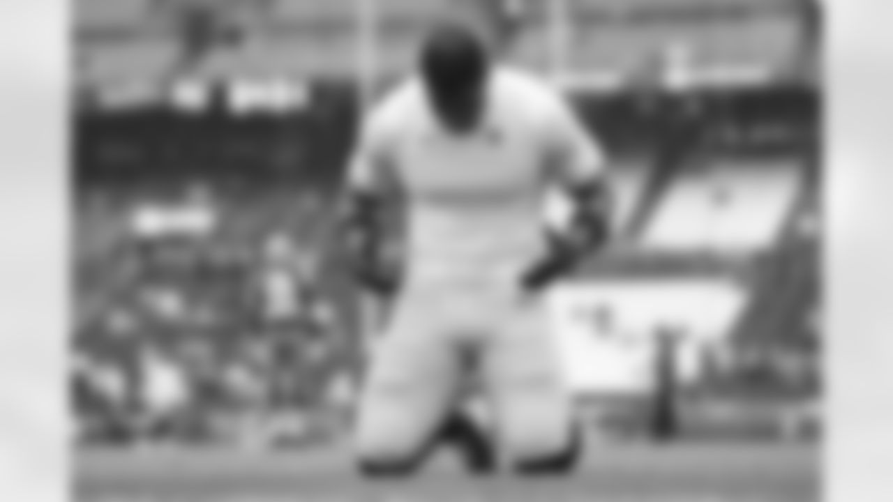 Pittsburgh Steelers tight end Jonnu Smith (81) during a regular season game between the Pittsburgh Steelers and the Cleveland Browns, Sunday, Dec. 28, 2025 in Cleveland, OH. (Karl Roser / Pittsburgh Steelers)