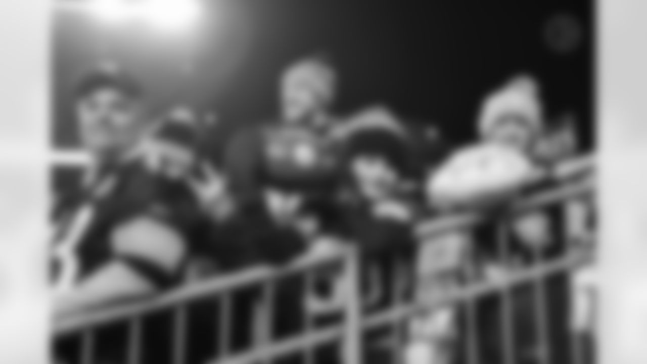 Pittsburgh Steelers fans during a regular season game between the Pittsburgh Steelers and the Baltimore Ravens, Sunday, Jan. 4, 2026 in Pittsburgh, PA. (Alysa Rubin / Pittsburgh Steelers)