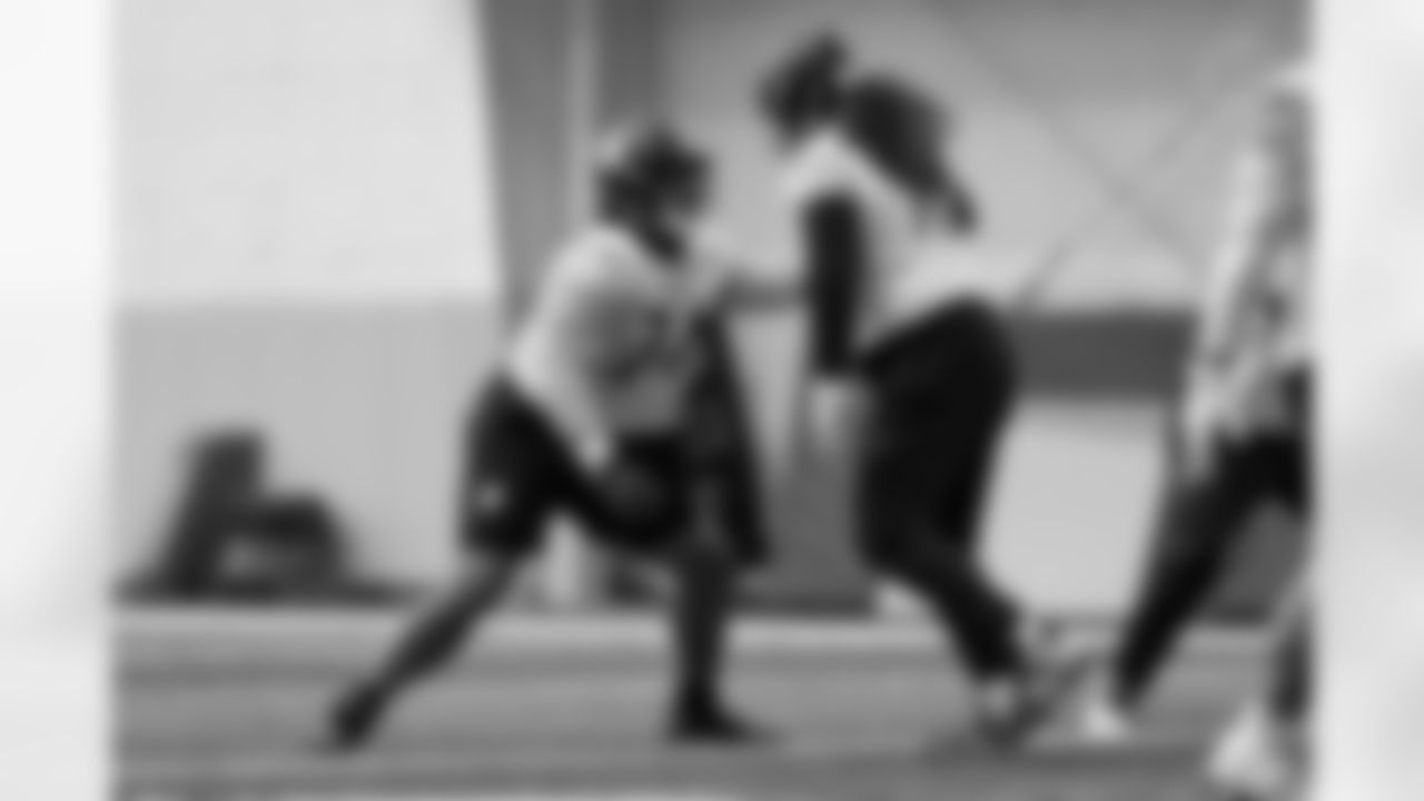 Pittsburgh Steelers offensive lineman Spencer Anderson (74) and Pittsburgh Steelers offensive lineman Isaac Seumalo (73) during practice at the UPMC Rooney Sports Complex preparing for a Week 14 matchup against the Baltimore Ravens, Thursday, Dec. 4, 2025 in Pittsburgh, PA. (Alysa Rubin / Pittsburgh Steelers)