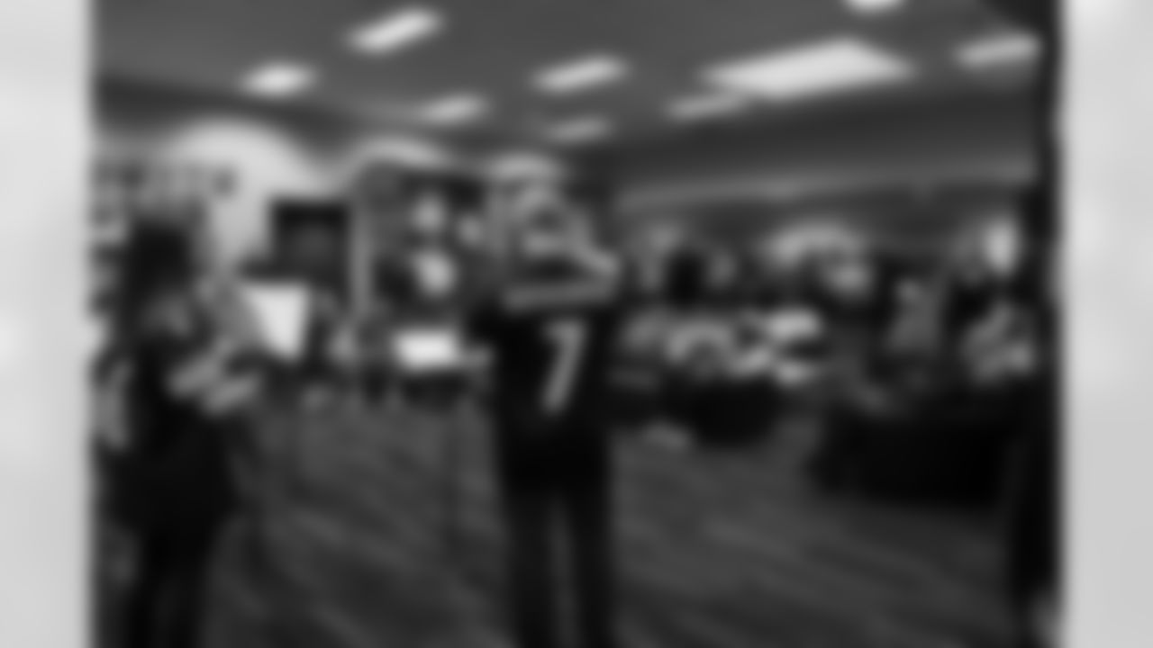 The Pittsburgh Symphony performs holiday music for the Steelers at the UPMC Rooney Sports Complex Thursday, Dec. 18, 2025 in Pittsburgh, PA. (Alysa Rubin / Pittsburgh Steelers)