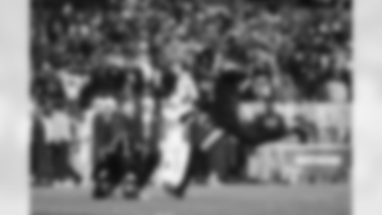 Pittsburgh Steelers punter Corliss Waitman (3) and Pittsburgh Steelers kicker Chris Boswell (9) during a regular season game between the Pittsburgh Steelers and the Miami Dolphins, Monday, Dec. 15, 2025 in Pittsburgh, PA. (Taylor Ollason / Pittsburgh Steelers)