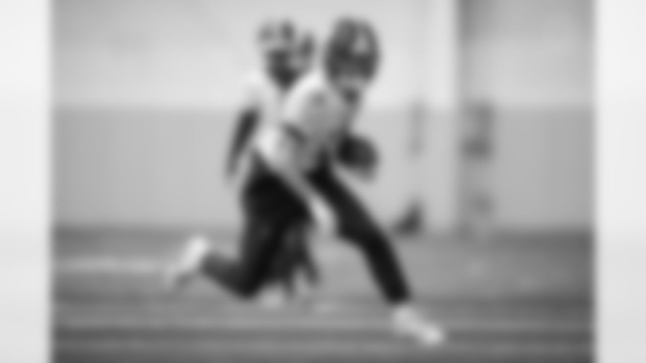 Pittsburgh Steelers wide receiver Roman Wilson (10) during practice at the UPMC Rooney Sports Complex preparing for a Wild Card matchup against the Houston Texans, Saturday, Jan. 10, 2026 in Pittsburgh, PA. (Karl Roser / Pittsburgh Steelers)