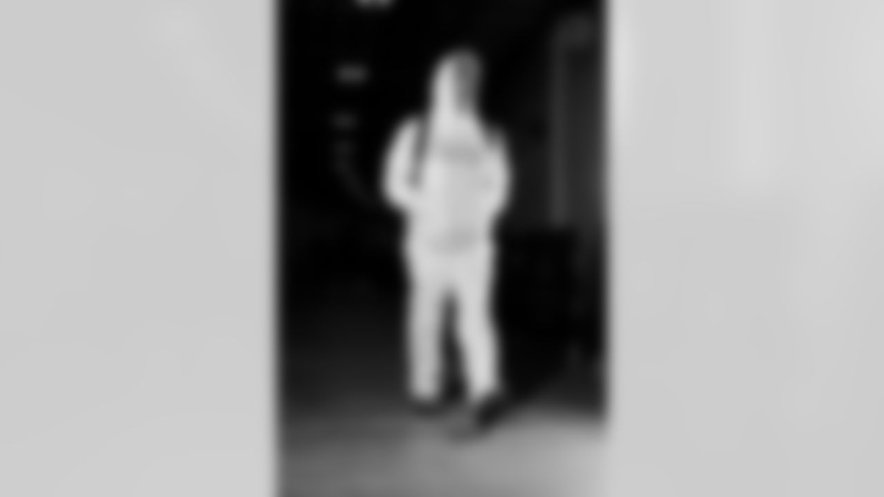 Pittsburgh Steelers quarterback Aaron Rodgers (8) during a regular season game between the Pittsburgh Steelers and the Miami Dolphins, Monday, Dec. 15, 2025 in Pittsburgh, PA. (Alysa Rubin / Pittsburgh Steelers)