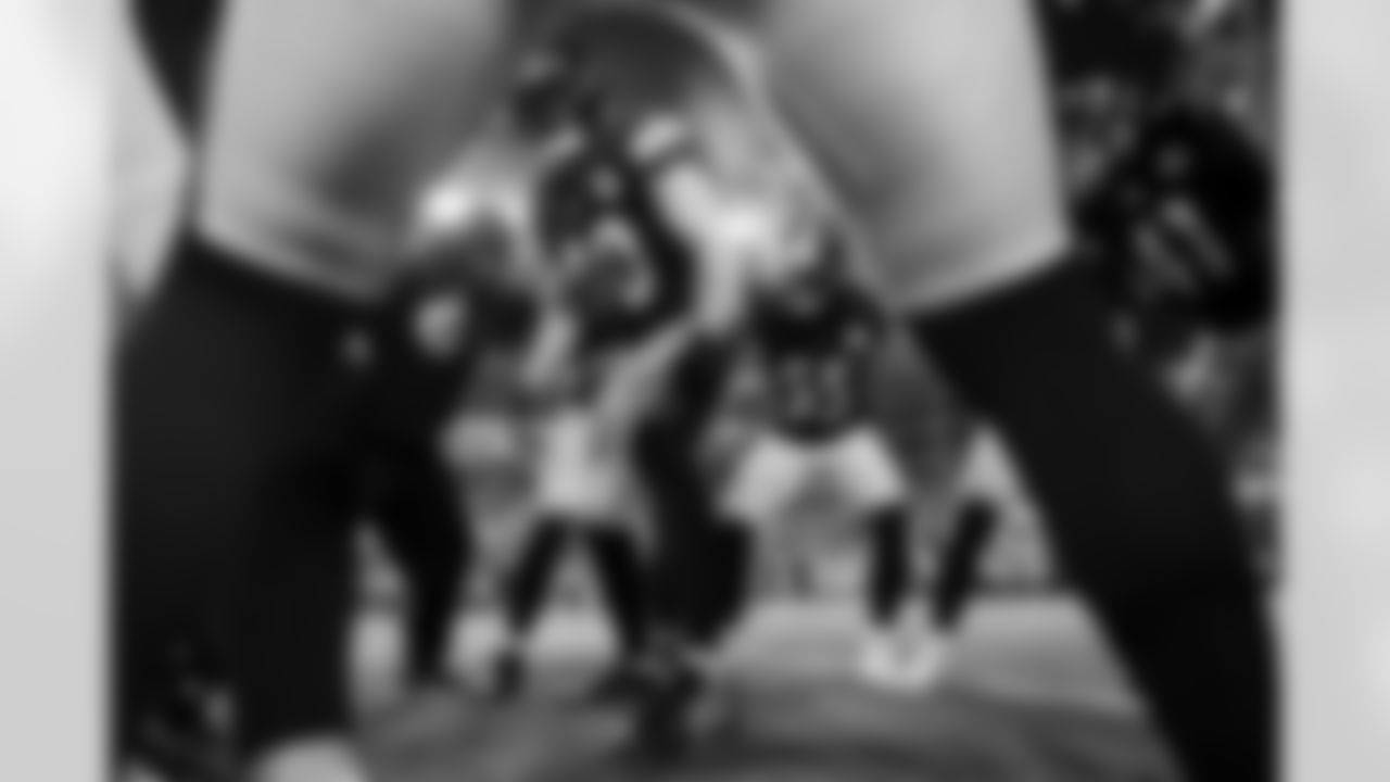 Pittsburgh Steelers linebacker T.J. Watt (90) during a regular season game between the Pittsburgh Steelers and the Baltimore Ravens, Sunday, Jan. 4, 2026 in Pittsburgh, PA.  (Alysa Rubin / Pittsburgh Steelers)