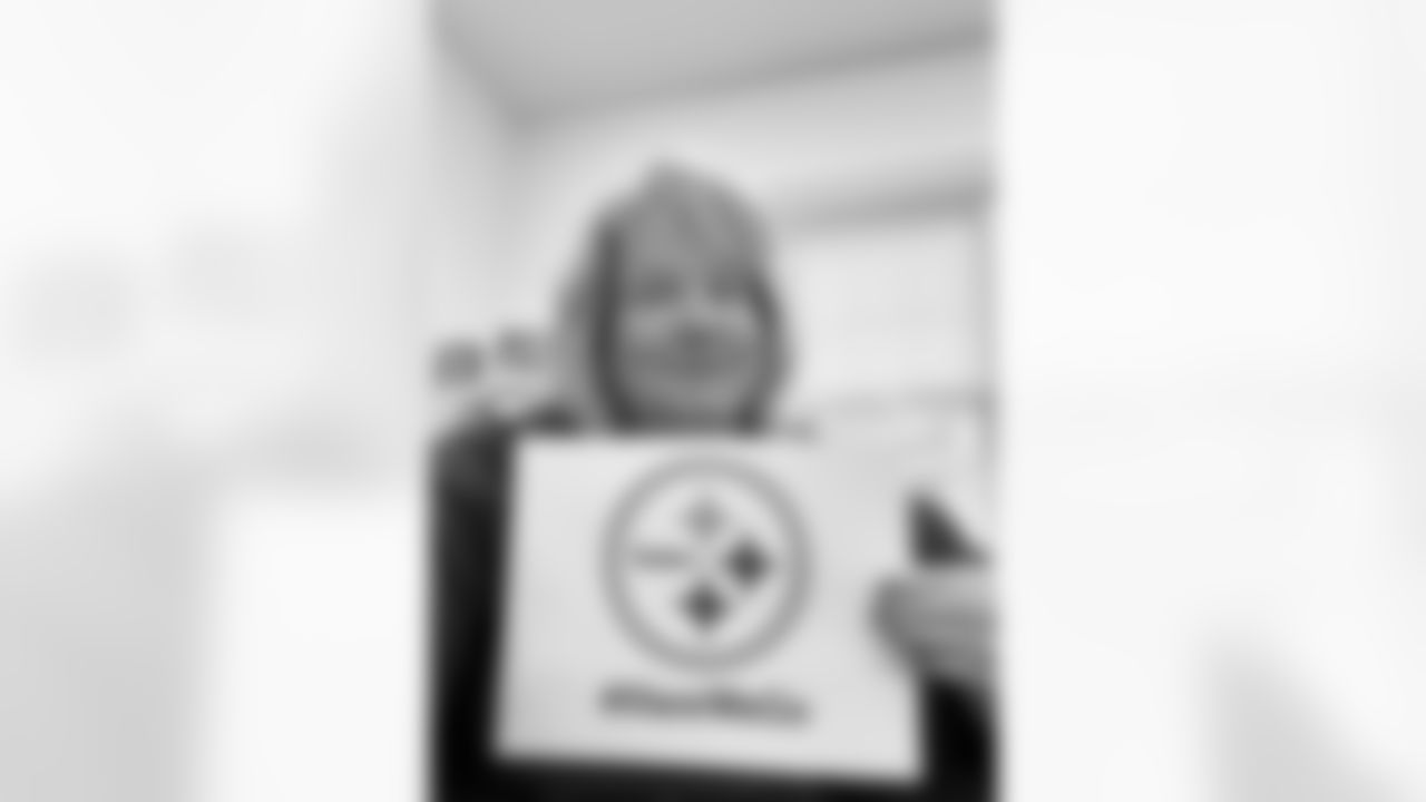 SNUTraditions_HereWeGoSigns_Jan122024312PM_Fornstrom_Tina_97494590_IMG_3027.jpeg_97494590_IMG_3027