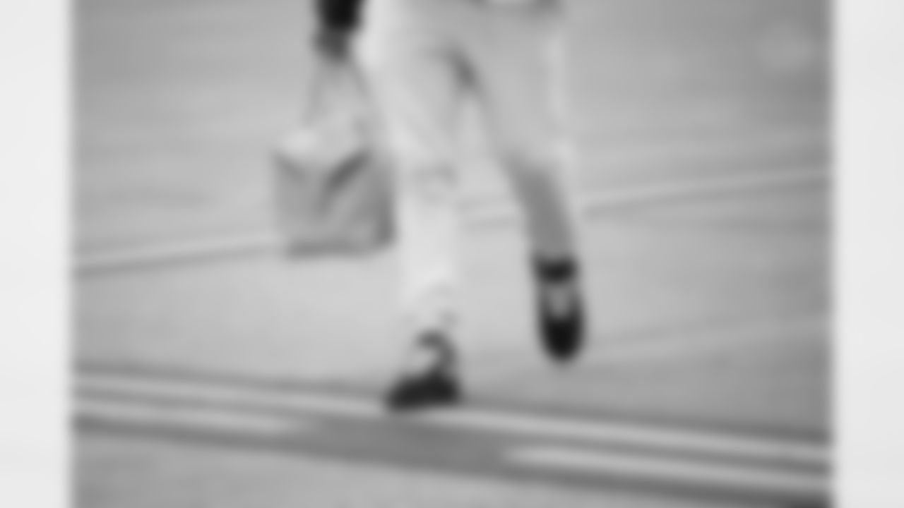 Pittsburgh Steelers tight end Jonnu Smith (81) travels to Baltimore on Saturday, Dec. 6, 2025 for the Week 14 regular season matchup against the Baltimore Ravens. (Alysa Rubin / Pittsburgh Steelers)