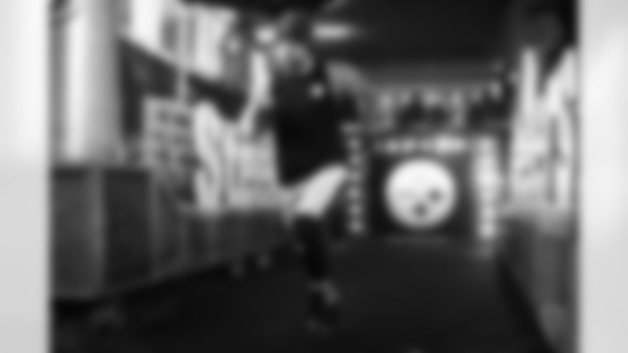 Pittsburgh Steelers linebacker T.J. Watt (90) during a regular season game between the Pittsburgh Steelers and the Baltimore Ravens, Sunday, Jan. 4, 2026 in Pittsburgh, PA. (Jared Wickerham / Pittsburgh Steelers)