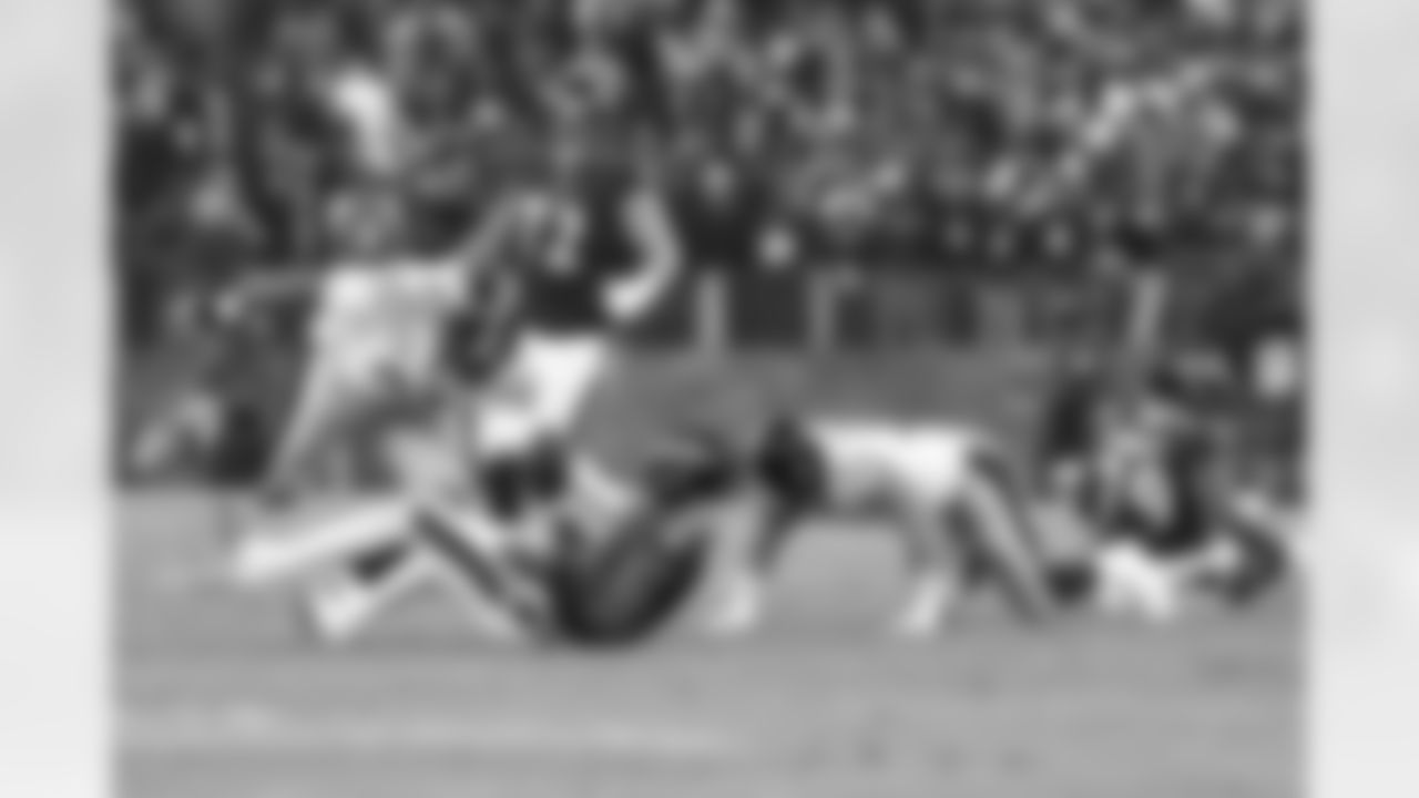 Pittsburgh Steelers defensive tackle Cameron Heyward (97) and Pittsburgh Steelers linebacker Alex Highsmith (56) during a regular season game between the Pittsburgh Steelers and the Baltimore Ravens, Sunday, Dec. 7, 2025 in Baltimore, MD. (Jared Wickerham / Pittsburgh Steelers)