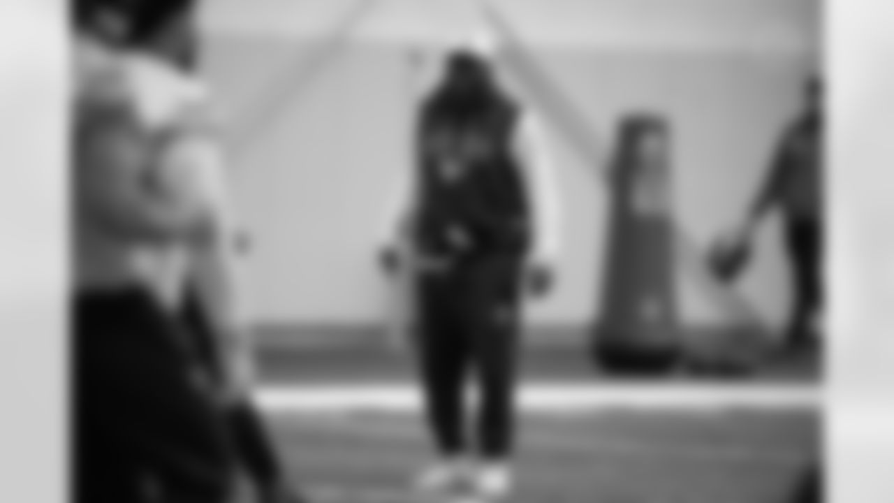 Pittsburgh Steelers head coach Mike Tomlin during practice at the UPMC Rooney Sports Complex preparing for a Wild Card matchup against the Houston Texans, Saturday, Jan. 10, 2026 in Pittsburgh, PA. (Karl Roser / Pittsburgh Steelers)