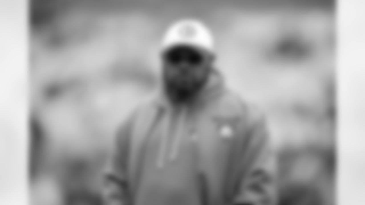 Pittsburgh Steelers head coach Mike Tomlin prior to a regular season game between the Pittsburgh Steelers and the Cincinnati Bengals, Sunday, Nov. 16, 2025 in Pittsburgh, PA. The Steelers defeated the Bengals 34-12. (Karl Roser / Pittsburgh Steelers)