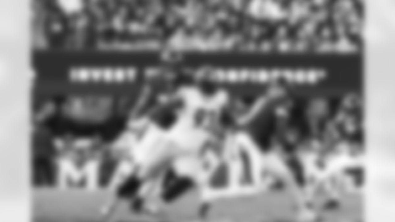 Pittsburgh Steelers defensive tackle Esezi Otomewo (93) during a regular season game between the Pittsburgh Steelers and the Baltimore Ravens, Sunday, Dec. 7, 2025 in Baltimore, MD. (Jared Wickerham / Pittsburgh Steelers)