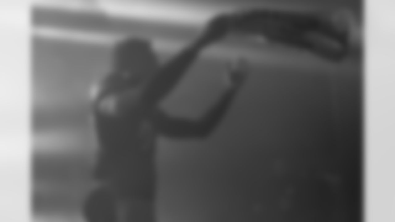 Pittsburgh Steelers cornerback Joey Porter Jr. (24) prior to a regular season game between the Pittsburgh Steelers and the Baltimore Ravens, Sunday, Jan. 4, 2026 in Pittsburgh, PA. The Steelers defeated the Ravens 26-24. (Karl Roser / Pittsburgh Steelers)