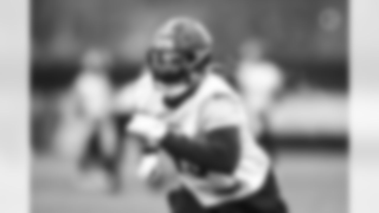 Pittsburgh Steelers tight end/fullback Connor Heyward (83) during practice at the UPMC Rooney Sports Complex preparing for a Week 18 matchup against the Baltimore Ravens, Thursday, Jan. 4, 2024 in Pittsburgh, PA. (Abigail Dean / Pittsburgh Steelers)