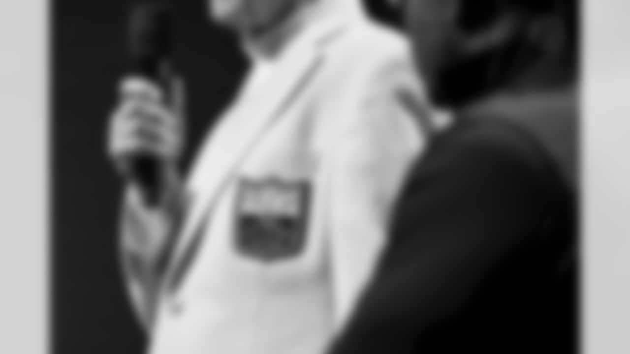 The Pittsburgh Steelers celebrated the 20th anniversary of Super Bowl XL during the Alumni Weekend Dinner at Acrisure Stadium benefitting the UPMC Sports Medicine Concussion Program, Saturday, Nov. 1, 2025 in Pittsburgh, PA. (Alysa Rubin / Pittsburgh Steelers)