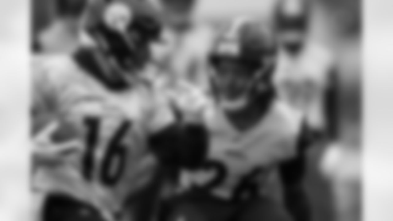 Pittsburgh Steelers cornerback Brandin Echols (26) during practice at the UPMC Rooney Sports Complex preparing for a Week 12 matchup against the Chicago Bears, Friday, Nov. 21, 2025 in Pittsburgh, PA. (Alysa Rubin / Pittsburgh Steelers)