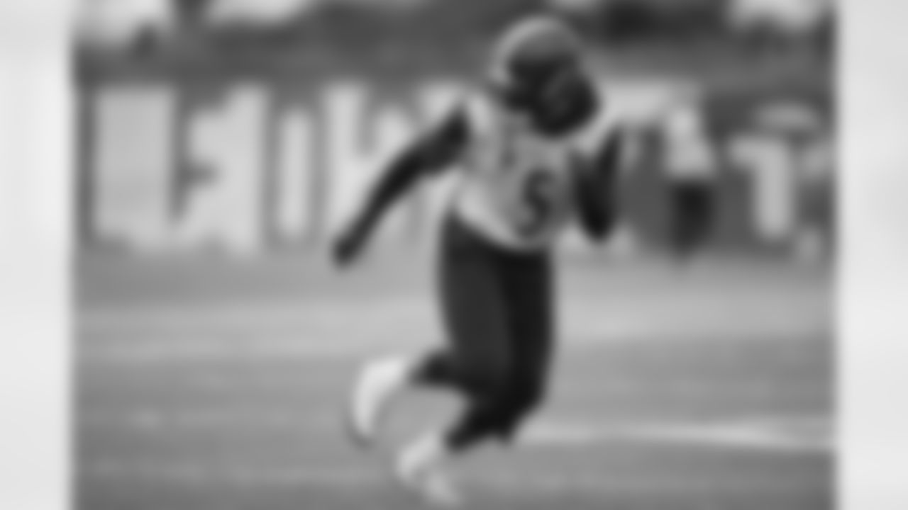 Pittsburgh Steelers cornerback Jalen Ramsey (5) during practice at the UPMC Rooney Sports Complex preparing for a Week 12 matchup against the Chicago Bears, Wednesday, Nov. 19, 2025 in Pittsburgh, PA. (Alysa Rubin / Pittsburgh Steelers)