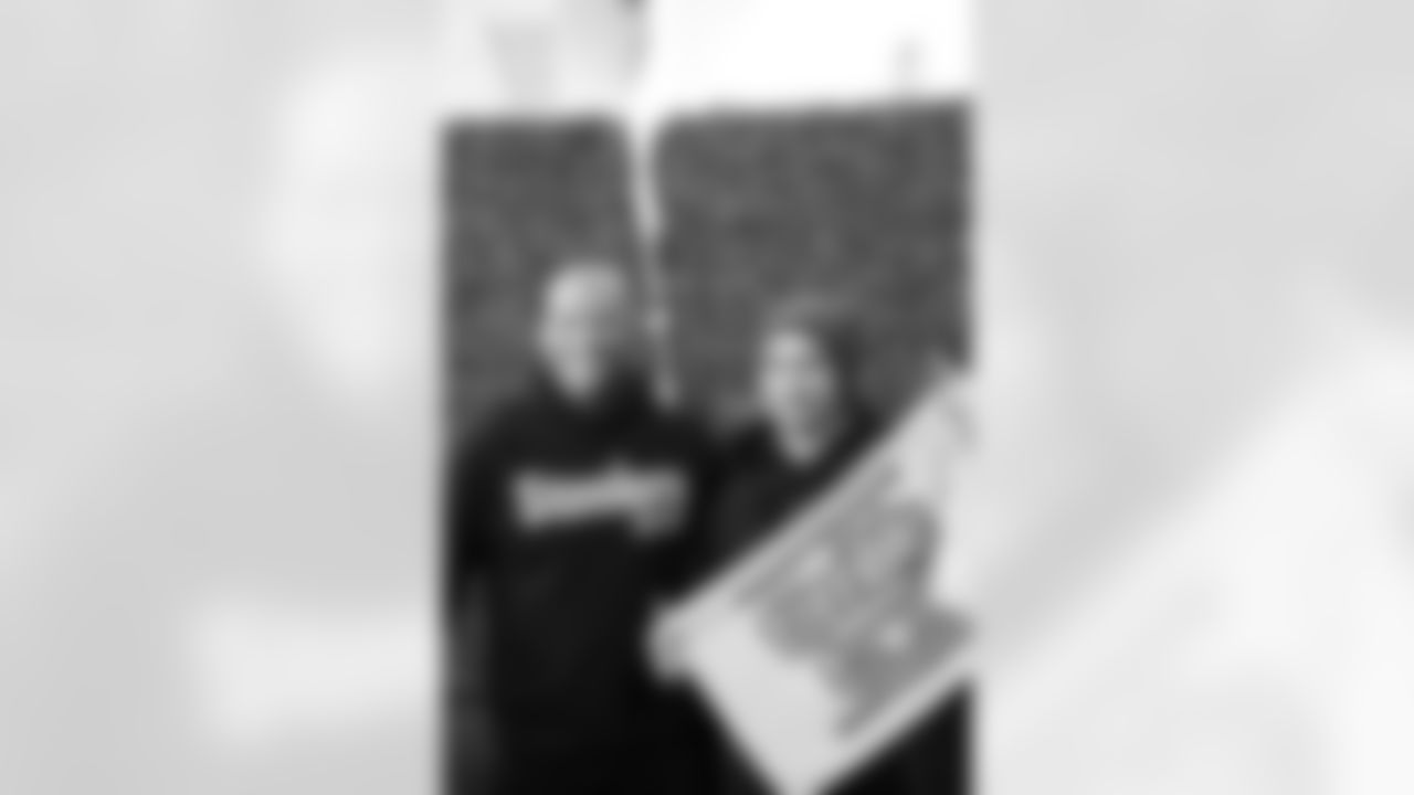 The Steelers welcomed fans from Mexico and Spain for an appreciation party prior to Monday night's game on Sunday, Dec. 14, 2025 in Pittsburgh, PA. (Emilee Fails / Pittsburgh Steelers)