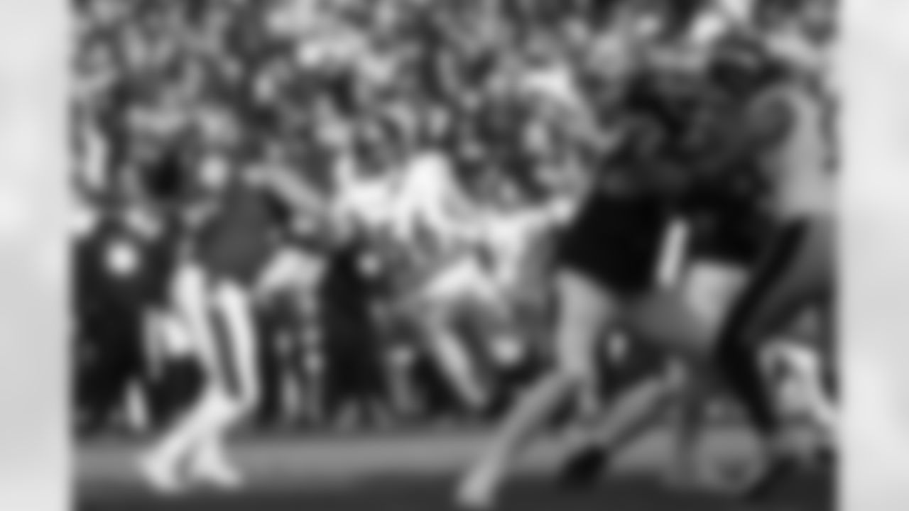 Pittsburgh Steelers linebacker Alex Highsmith (56) during a regular season game between the Pittsburgh Steelers and the Baltimore Ravens, Sunday, Dec. 7, 2025 in Baltimore, MD. (Jared Wickerham / Pittsburgh Steelers)