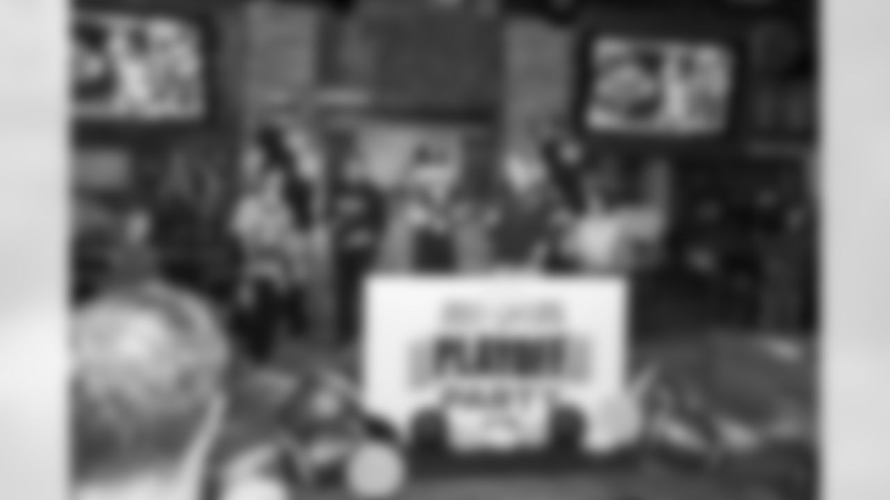 Pittsburgh Steelers fans attend the Steelers Nation Unite Playoff Party at Tequila Cowboy prior to the Wild Card game against the Houston Texans on Saturday, Jan. 10, 2026 in Pittsburgh, PA. (Arron Anastasia / Pittsburgh Steelers)