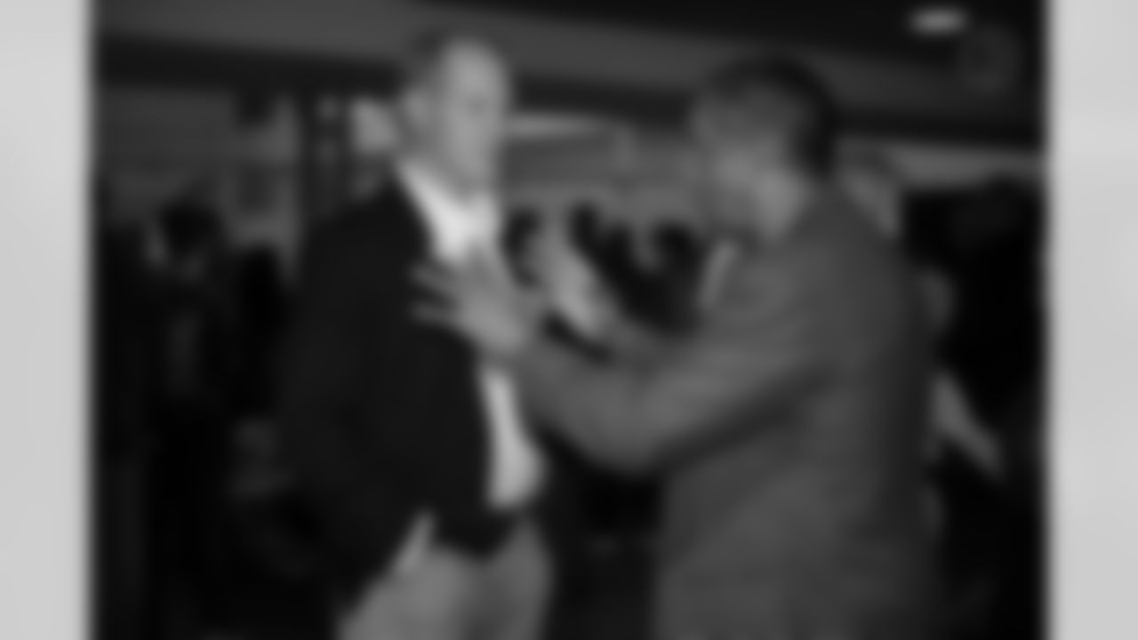 The Pittsburgh Steelers celebrated the 20th anniversary of Super Bowl XL during the Alumni Weekend Dinner at Acrisure Stadium benefitting the UPMC Sports Medicine Concussion Program, Saturday, Nov. 1, 2025 in Pittsburgh, PA. (Alysa Rubin / Pittsburgh Steelers)