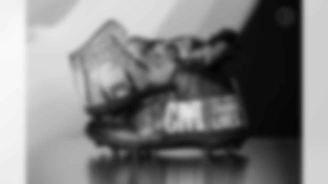 Pittsburgh Steelers defensive tackle Keeanu Benton (95) will showcase his custom cleats supporting Cafe Momentum during Week 13. (Alysa Rubin / Pittsburgh Steelers)