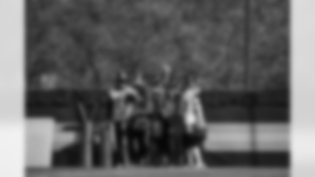 Pittsburgh Steelers cornerback Joey Porter Jr. (24), Pittsburgh Steelers cornerback James Pierre (42), Pittsburgh Steelers defensive back Chuck Clark (21), Pittsburgh Steelers cornerback Darius Slay (23), Pittsburgh Steelers safety Juan Thornhill (22), Pittsburgh Steelers safety Kyle Dugger (29), Pittsburgh Steelers defensive back Daequan Hardy (31), Pittsburgh Steelers safety Jack Henderson (48), Pittsburgh Steelers cornerback Jalen Ramsey (5), Pittsburgh Steelers cornerback Brandin Echols (26), Pittsburgh Steelers defensive back D'Shawn Jamison (38), Pittsburgh Steelers defensive back Daryl Porter (39) and Pittsburgh Steelers safety Darrick Forrest (49) during practice at the UPMC Rooney Sports Complex preparing for a Week 10 matchup against the Los Angeles Chargers, Wednesday, Nov. 5, 2025 in Pittsburgh, PA. (Alysa Rubin / Pittsburgh Steelers)