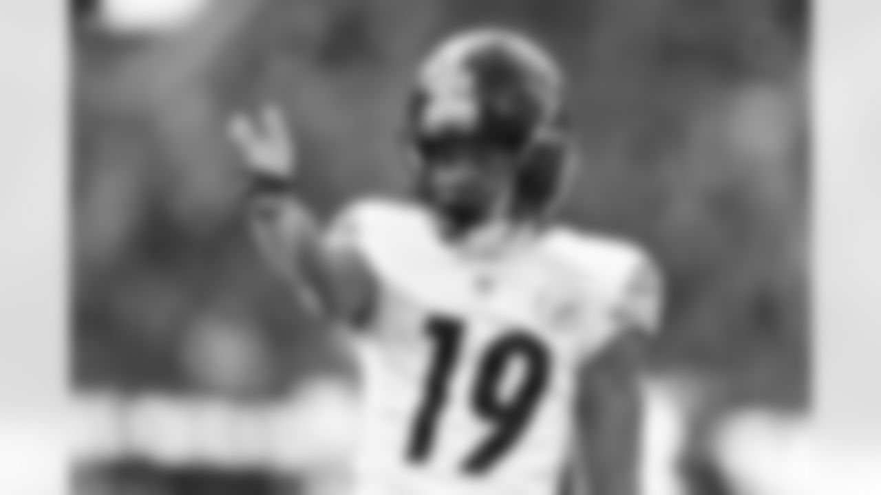 Pittsburgh Steelers wide receiver Calvin Austin III (19) during a regular season game between the Pittsburgh Steelers and the Baltimore Ravens, Sunday, Dec. 7, 2025 in Baltimore, MD. (Karl Roser / Pittsburgh Steelers)