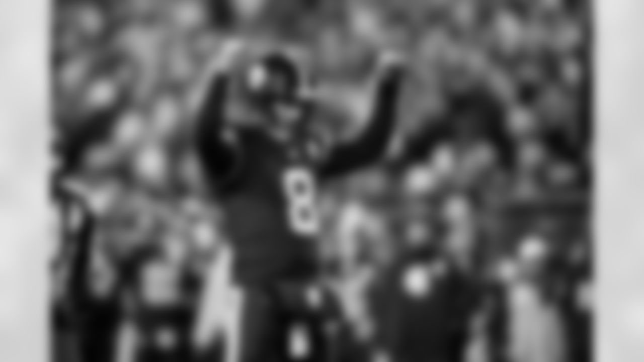 Pittsburgh Steelers quarterback Aaron Rodgers (8) during a regular season game between the Pittsburgh Steelers and the Miami Dolphins, Monday, Dec. 15, 2025 in Pittsburgh, PA. The Steelers defeated the Dolphins 28-15. (Karl Roser / Pittsburgh Steelers)