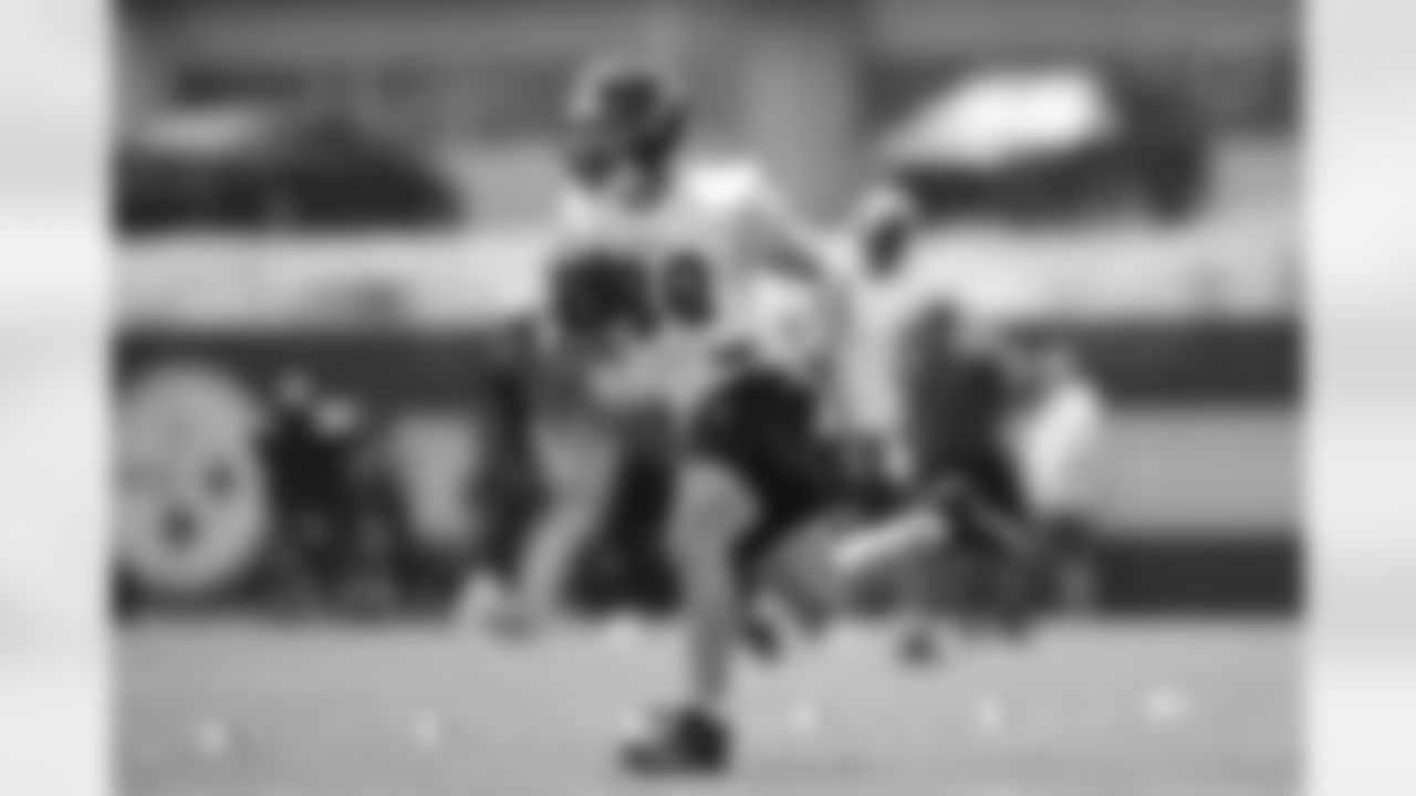 Pittsburgh Steelers tight end Pat Freiermuth (88) practices at the UPMC Rooney Sports Complex during the 2025 minicamp, Wednesday June 11, 2025. (Alysa Rubin / Pittsburgh Steelers)