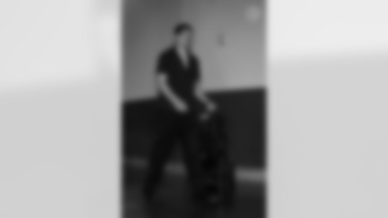 Pittsburgh Steelers quarterback Mason Rudolph (2) during a regular season game between the Pittsburgh Steelers and the Los Angeles Chargers, Sunday, Nov. 9, 2025 in Inglewood, CA. (Alysa Rubin / Pittsburgh Steelers)