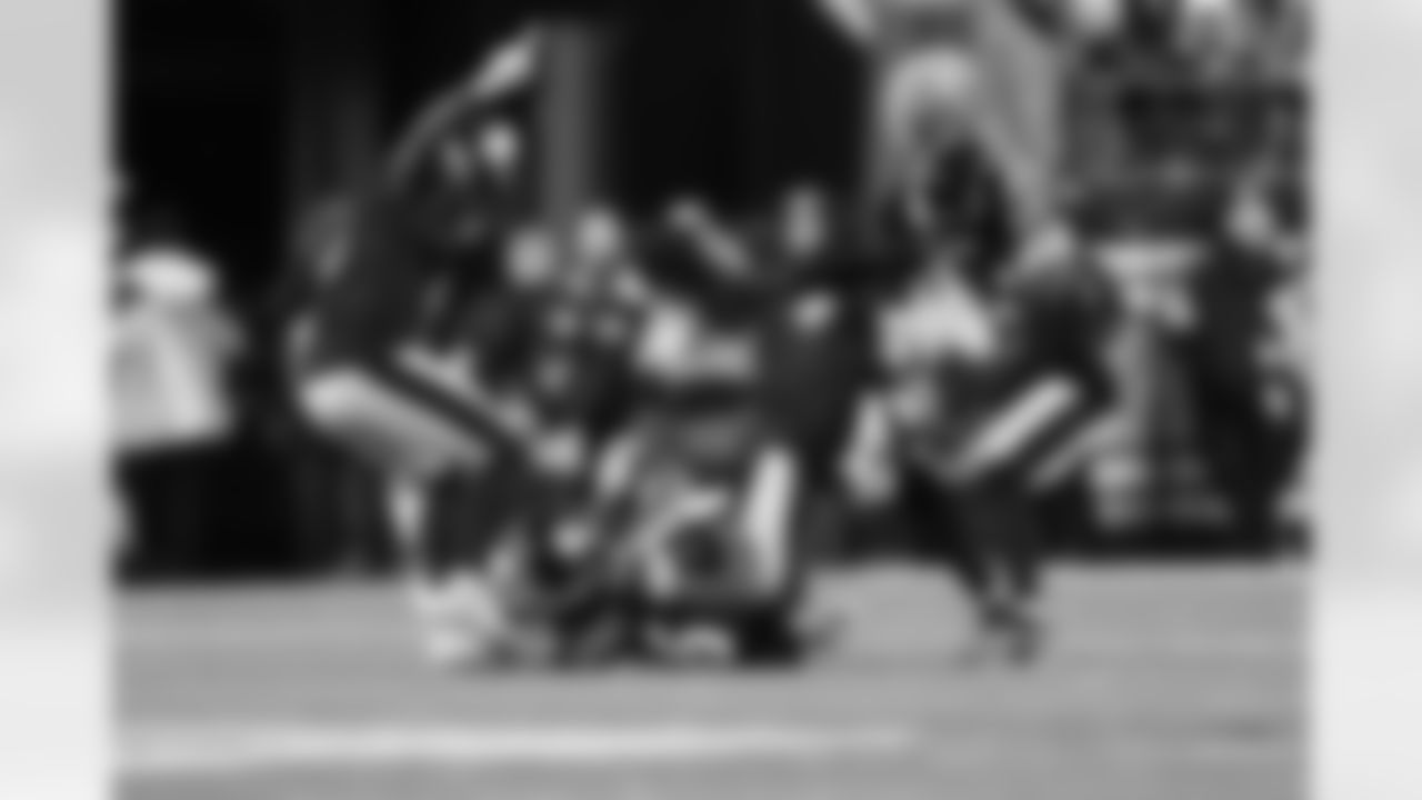 Pittsburgh Steelers cornerback Brandin Echols (26) Pittsburgh Steelers cornerback James Pierre (42) during a regular season game between the Pittsburgh Steelers and the Buffalo Bills, Sunday, Nov. 30, 2025 in Pittsburgh, PA.  (Harrison Barden / Pittsburgh Steelers)