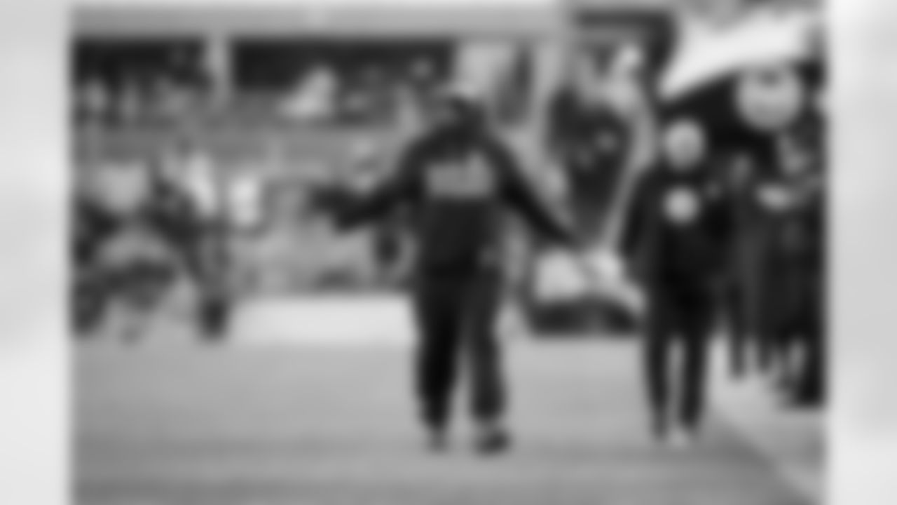 Pittsburgh Steelers head coach Mike Tomlin during a regular season game between the Pittsburgh Steelers and the Miami Dolphins, Monday, Dec. 15, 2025 in Pittsburgh, PA. (Karl Roser / Pittsburgh Steelers)