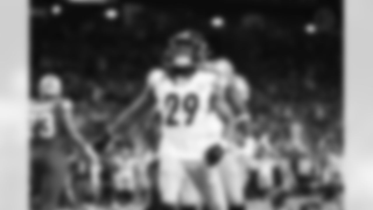 Pittsburgh Steelers safety Kyle Dugger (29) during a regular season game between the Pittsburgh Steelers and the Detroit Lions, Sunday, Dec. 21, 2025 in Detroit, MI. (Alysa Rubin / Pittsburgh Steelers)