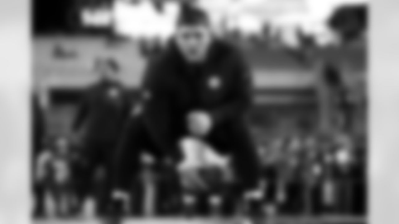 Pittsburgh Steelers center Zach Frazier (54) during a regular season game between the Pittsburgh Steelers and the Baltimore Ravens, Sunday, Jan. 4, 2026 in Pittsburgh, PA. (Jared Wickerham / Pittsburgh Steelers)