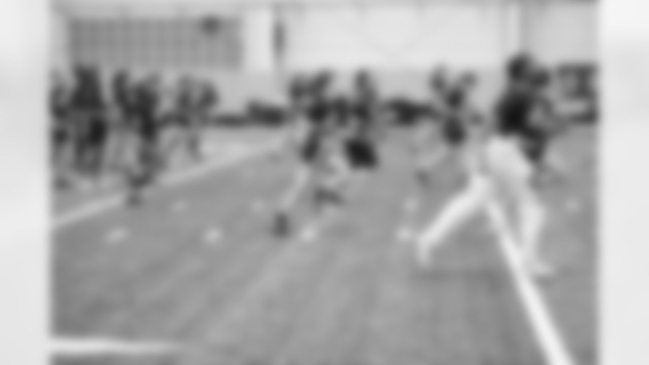 The Steelers host a 2023 Girl's Flag Football Jamboree at the UPMC Rooney Sports Complex Saturday, Dec. 9, 2023 in Pittsburgh, PA. (Arron Anastasia / Pittsburgh Steelers)