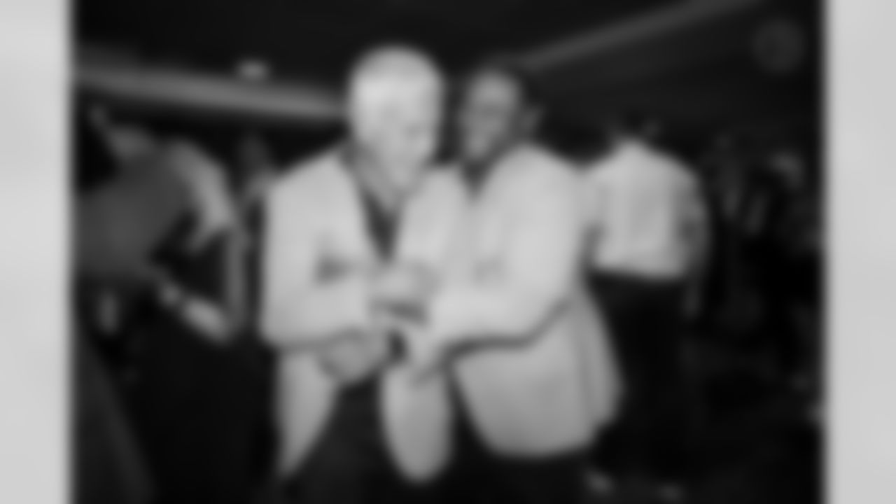 The Pittsburgh Steelers celebrated the 20th anniversary of Super Bowl XL during the Alumni Weekend Dinner at Acrisure Stadium benefitting the UPMC Sports Medicine Concussion Program, Saturday, Nov. 1, 2025 in Pittsburgh, PA. (Alysa Rubin / Pittsburgh Steelers)