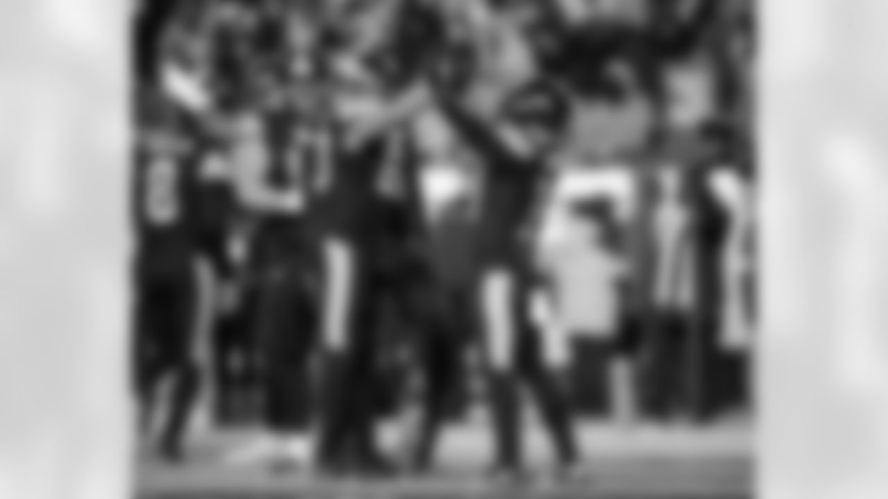 Pittsburgh Steelers tight end/fullback Connor Heyward (83) and Pittsburgh Steelers running back Kenneth Gainwell (14) during a regular season game between the Pittsburgh Steelers and the Miami Dolphins, Monday, Dec. 15, 2025 in Pittsburgh, PA. The Steelers defeated the Dolphins 28-15. (Karl Roser / Pittsburgh Steelers)