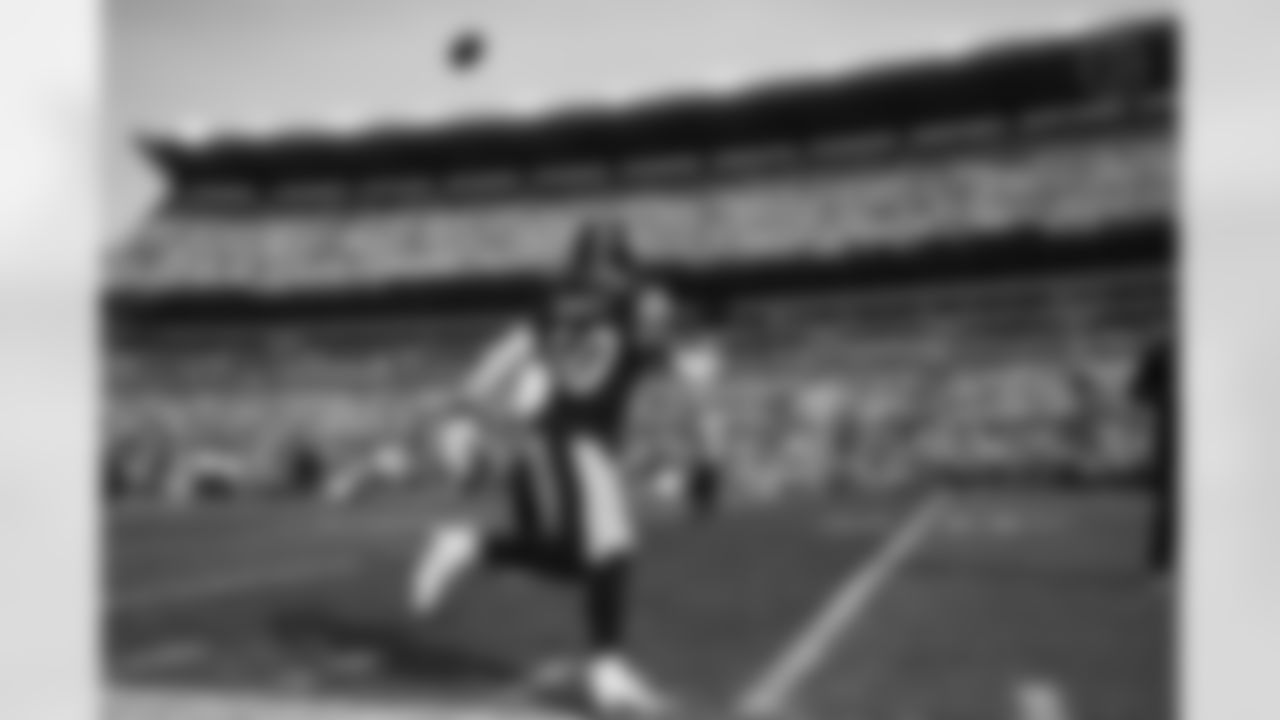 Pittsburgh Steelers linebacker Elandon Roberts (50) during a regular season game between the Pittsburgh Steelers and the Baltimore Ravens, Sunday, Nov. 17, 2024 in Pittsburgh, PA. (Taylor Ollason / Pittsburgh Steelers)
