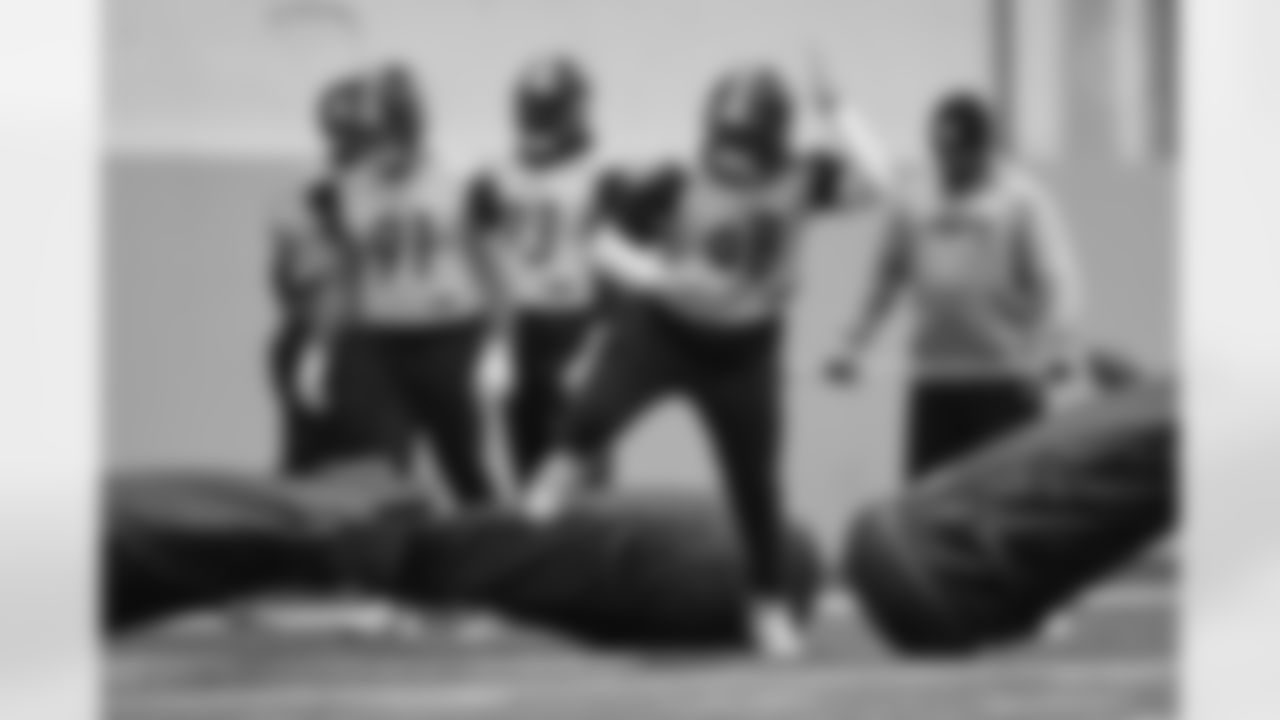 Pittsburgh Steelers defensive end DeMarvin Leal (98) during practice at the UPMC Rooney Sports Complex preparing for a Week 14 matchup against the Baltimore Ravens, Thursday, Dec. 4, 2025 in Pittsburgh, PA. (Alysa Rubin / Pittsburgh Steelers)