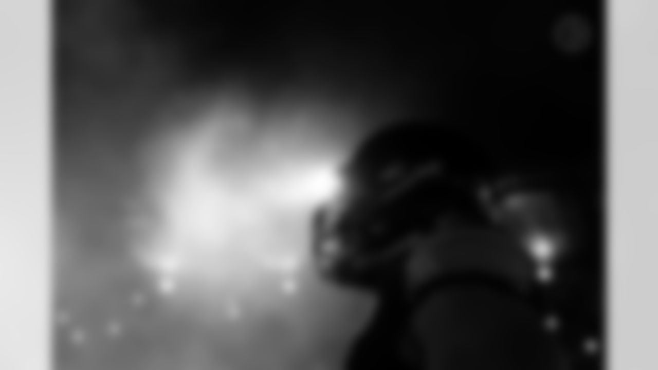 Pittsburgh Steelers guard Andrus Peat (71) prior to a regular season game against the Baltimore Ravens, Sunday, Jan. 4, 2026 in Pittsburgh, PA. The Steelers defeated the Ravens 26-24. (Alysa Rubin / Pittsburgh Steelers)