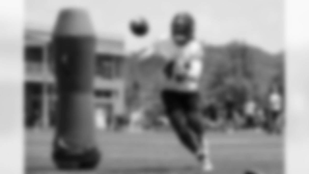 Pittsburgh Steelers fullback DJ Thomas-Jones (48) practices at the UPMC Rooney Sports Complex during the 2025 minicamp, Thursday June 12, 2025. (Alysa Rubin / Pittsburgh Steelers)