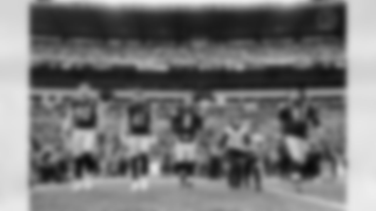 Pittsburgh Steelers linebacker T.J. Watt (90), linebacker Payton Wilson (41), quarterback Aaron Rodgers (8) and defensive tackle Cameron Heyward (97) during a regular season game between the Pittsburgh Steelers and the Cincinnati Bengals, Sunday, Nov. 16, 2025 in Pittsburgh, PA. (Karl Roser / Pittsburgh Steelers)