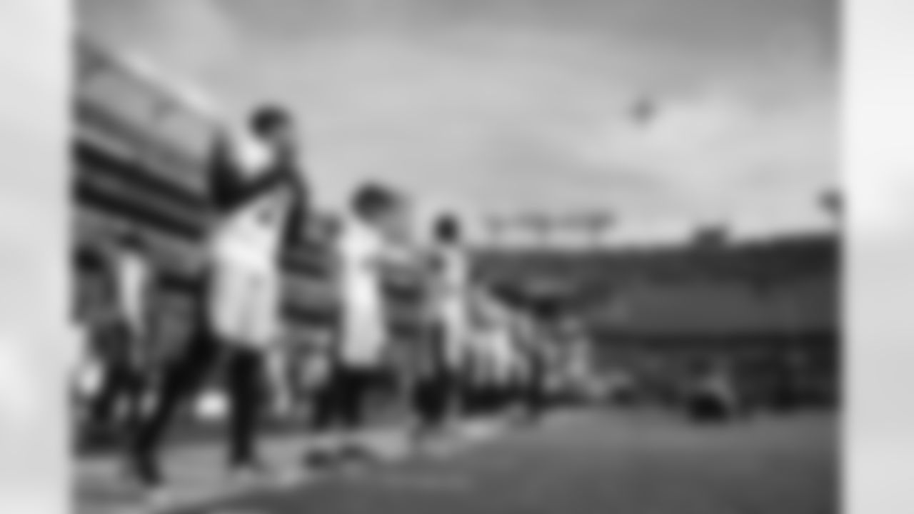 The Pittsburgh Steelers nduring a regular season game between the Pittsburgh Steelers and the Baltimore Ravens, Sunday, Dec. 7, 2025 in Baltimore, MD. (Alysa Rubin / Pittsburgh Steelers)